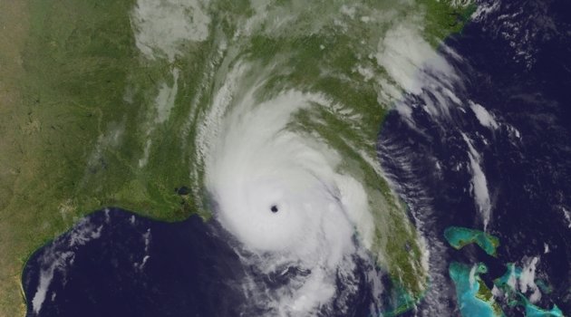 Michael Kasırgası Florida kıyılarını vurdu