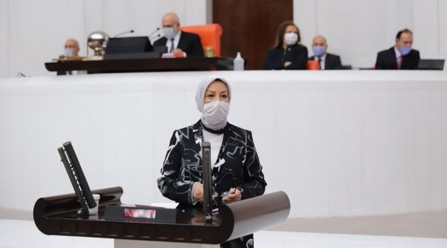 "Model ülke olarak gösteriliyoruz"