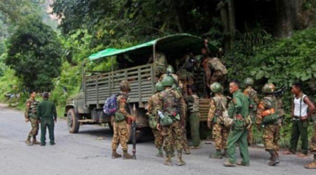 Myanmar'da askeri okula saldırı: 15 ölü