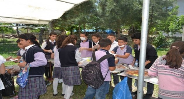 Öğrenciler Kermes ve El becerilerini sergilediler