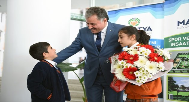 Öğrencilerden Başkan Çakır'a Teşekkür