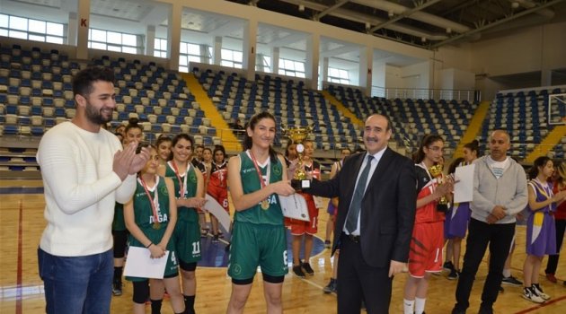 Okullar Arası Genç Kızlar Basketbol Müsabakaları sona erdi