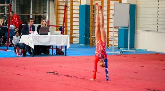 Okullar Arası Kız- Erkek Yıldız Jimnastik Şampiyonası yapıldı