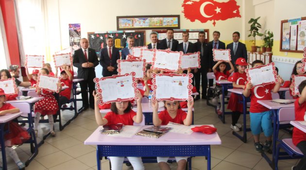 Okullarda karne heyecanı