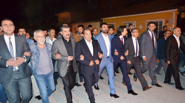 Orduzu'da coşkulu sokak mitingi