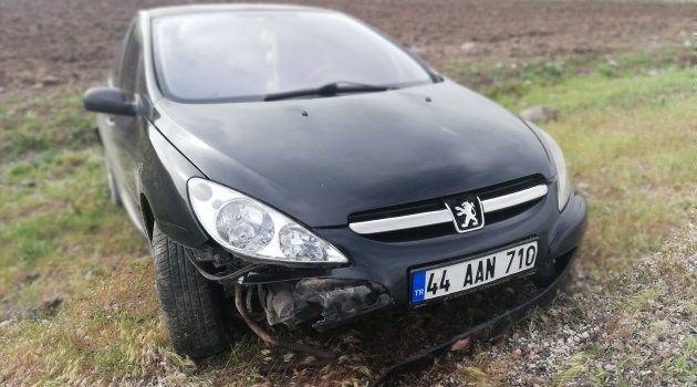 Otomobil şarampole devrildi sürücünün burnu dahi kanamadı