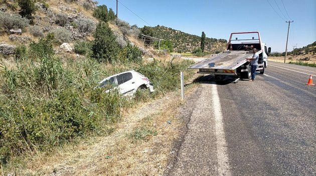 Otomobil şarampole uçtu: 3 Yaralı