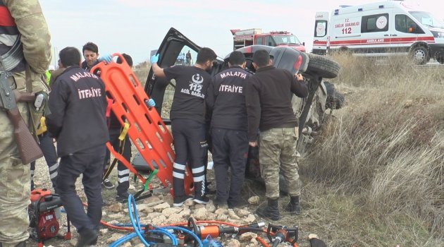 Otomobil şarampole uçtu: 4 yaralı