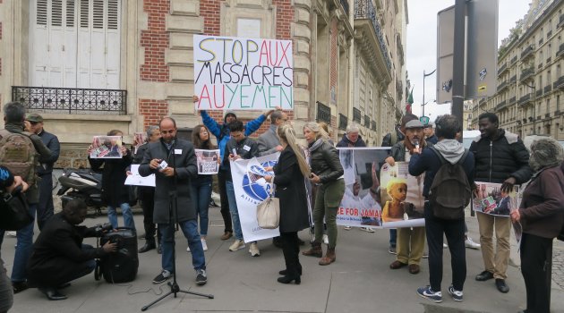 Paris'te 'Kaşıkçı' protestosu