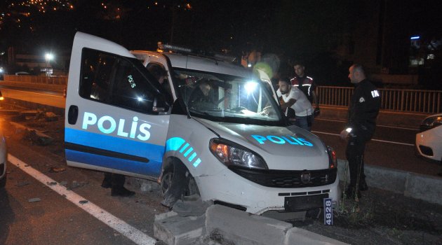 Polis aracı kaza yaptı: 2'si polis 3 kişi yaralandı