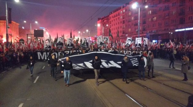 Polonya'nın Bağımsızlık Günü'nde ırkçılar sokaklara döküldü