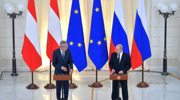 Putin ve Avusturya Cumhurbaşkanı Bellen bir araya geldi