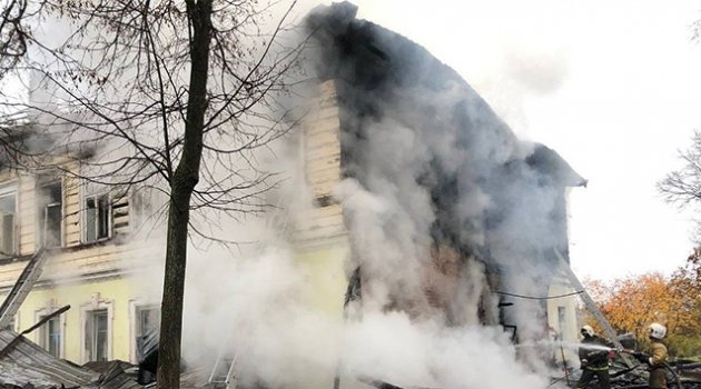 Rusya'da 2 katlı binada yangın: 7 ölü