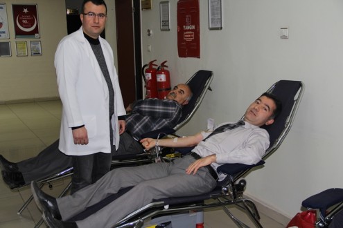 Sağlıkçılardan Kan Kampanyasına Destek