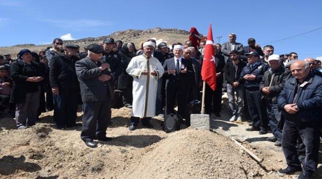 Şehit Polis Kaplan toprağa verildi