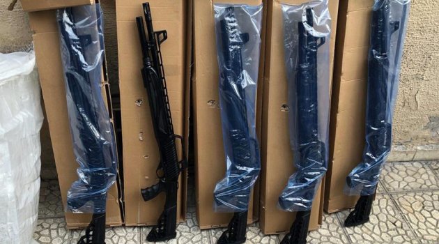 Silah kaçakçısı yakalandı