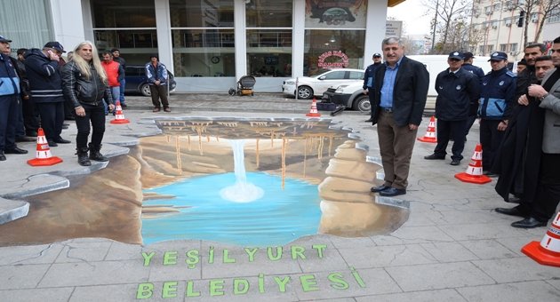 Sıtmapınarı'nda kaldırıma üç boyutlu resim