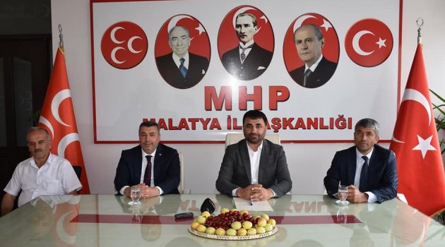 "Siyaset uzun soluklu bir maraton"