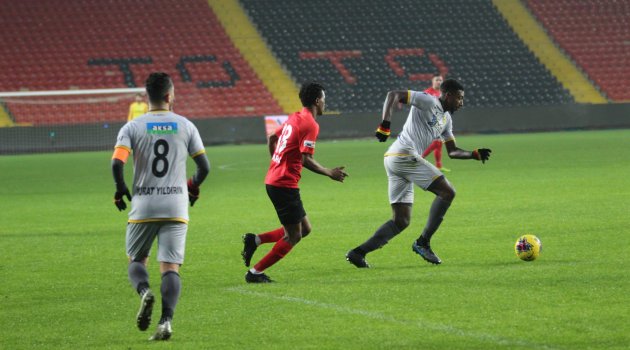 Süper Lig: Gaziantep FK: 1 - Yeni Malatyaspor: 0 (İlk yarı)