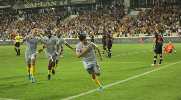 Süper Lig'in ilk haftasında 18 gol atıldı
