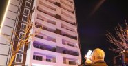 13. katta onu gören telefona sarıldı