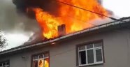 2 katlı evde çıkan yangın korkuttu