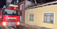 Malatya'da İki Katlı Kerpiç Evde Yangın