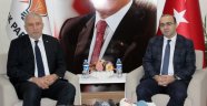 Özhan'dan Yeni Anayasa Açıklaması