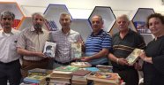AKA-DER'den Arapgir'de kitap bağışı