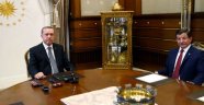 Başbakan Davutoğlu istifasını sundu