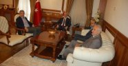 AK Partili Vekiller Malatya Valisi Süleyman Kamçıyı Ziyaret Etti