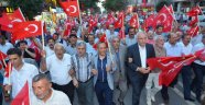 Muhtarlardan 'Darbeye Hayır' yürüyüşü