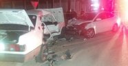 İki otomobil çarpıştı: 4 yaralı