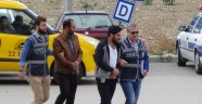 İnönü Üniversitesinde Görevli FETÖ Firarisi Öğretim Görevlisi TIR'da yakalandı