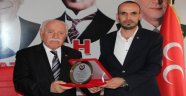 Malatya'dan Bahçeli'ye plaket