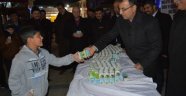 Malatya'da Mevlid Kandili Dolayısıyla Süt Dağıtıldı