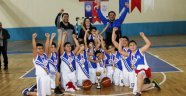 Baskette Final okulları şampiyon oldu