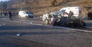Katliam gibi kaza: 4 ölü, 2 yaralı