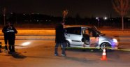 Tüfekle otomobili taradılar: 1 ölü, 1 yaralı