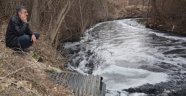 Bu dereden ölüm akıyor!