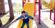 6 yaşındaki çocuk parkta oynarken kalp krizinden öldü