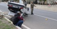 Hurdaya dönen araçtan sağ çıktı