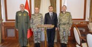 Korgeneral Öngay'dan Vali Toprak'a ziyaret