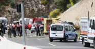 Yolcu midibüsü uçuruma yuvarlandı: 24 ölü, 11 yaralı