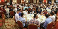 Vali Toprak koruculara iftar verdi