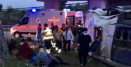 Yolcu otobüsü köprüden uçtu : 48 yaralı