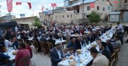 Eser vatandaşlarla iftarda bir araya geldi