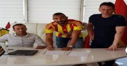 Evkur Yeni Malatyaspor'da Yalçın Ayhan imzayı attı