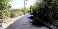 2.6 km. uzunluğundaki yola sıcak asfalt serildi