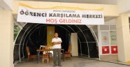 Öğrenci karşılama merkezinden yeni öğrencilere örnek hizmet